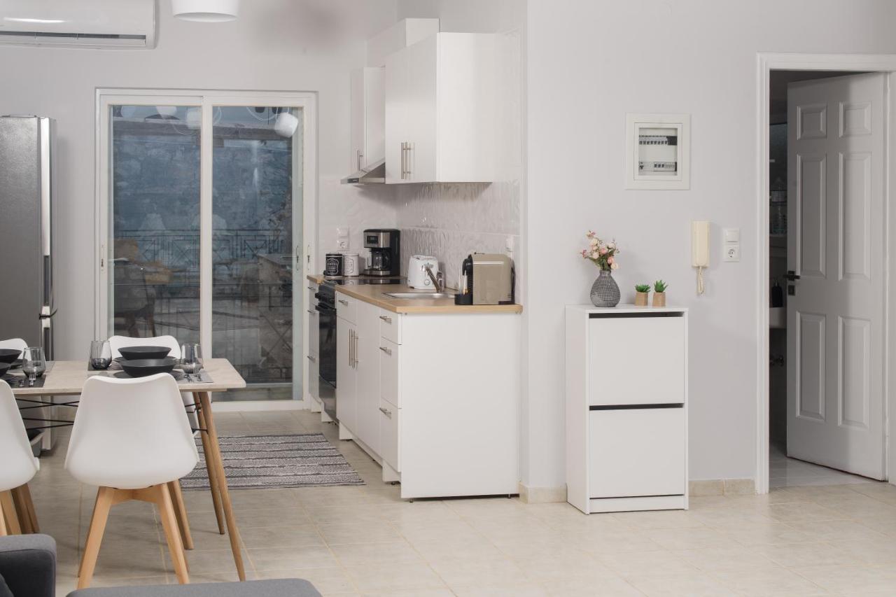 Nelion 01 - A Dream Apartment With Amazing View Αίγιο Εξωτερικό φωτογραφία